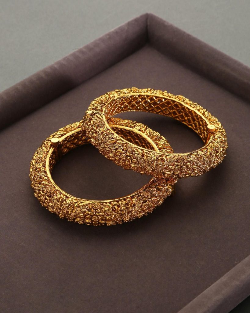 How to Keep Gold-Plated Jewelry from Tarnishing