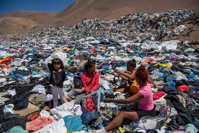 A mountain of unused fast fashion clothing items in the Atacama Desert in Chile has grown so large that satellites have captured clear images of it.